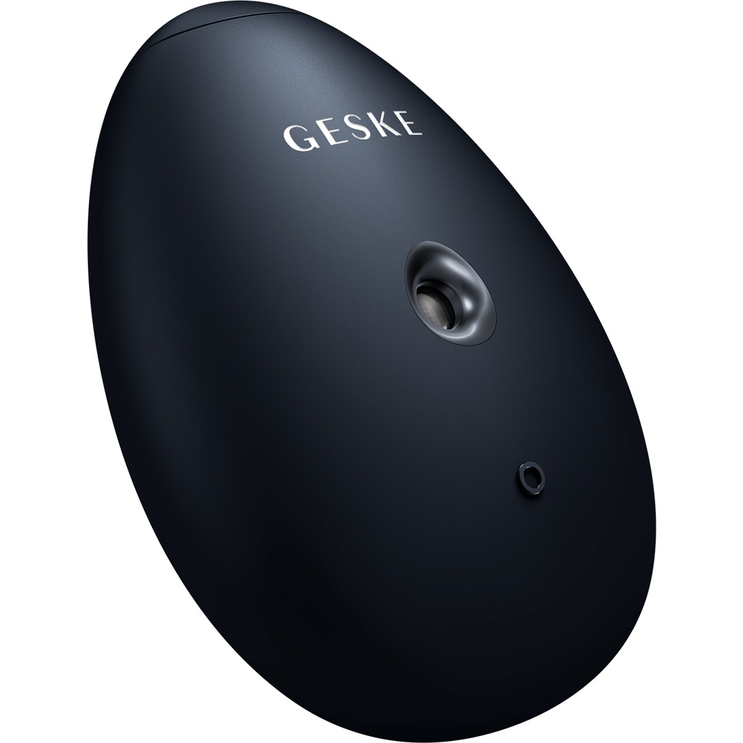 facial-hydration-refresher-4in1-oval-black-front-scaled