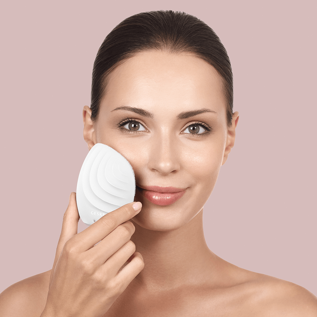 sonic-facial-brush-5in1-white-model