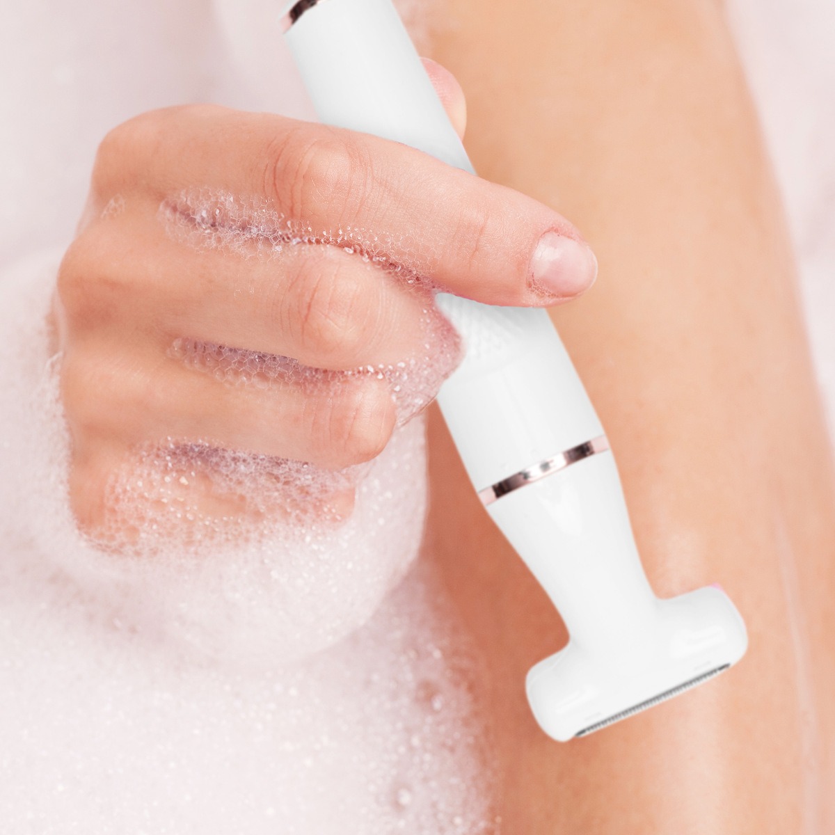 Rio Beauty - GO SMOOTH 4-IN-1 Lady Shaver & Bikini Trimmer - Image 2