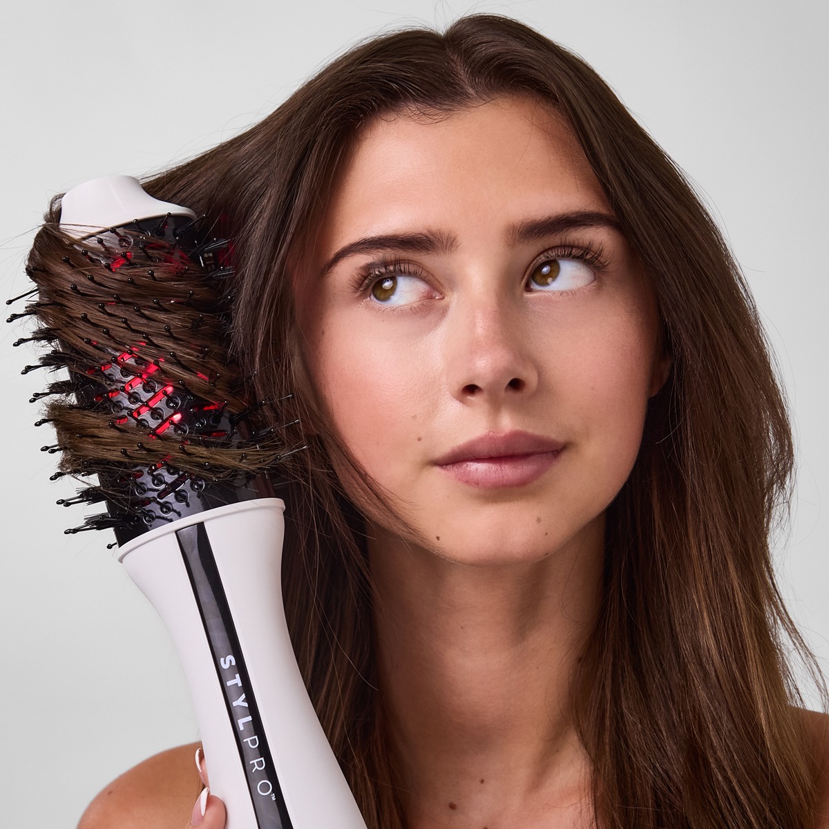 StylPro - Red & Infrared Blowout Brush - Image 4