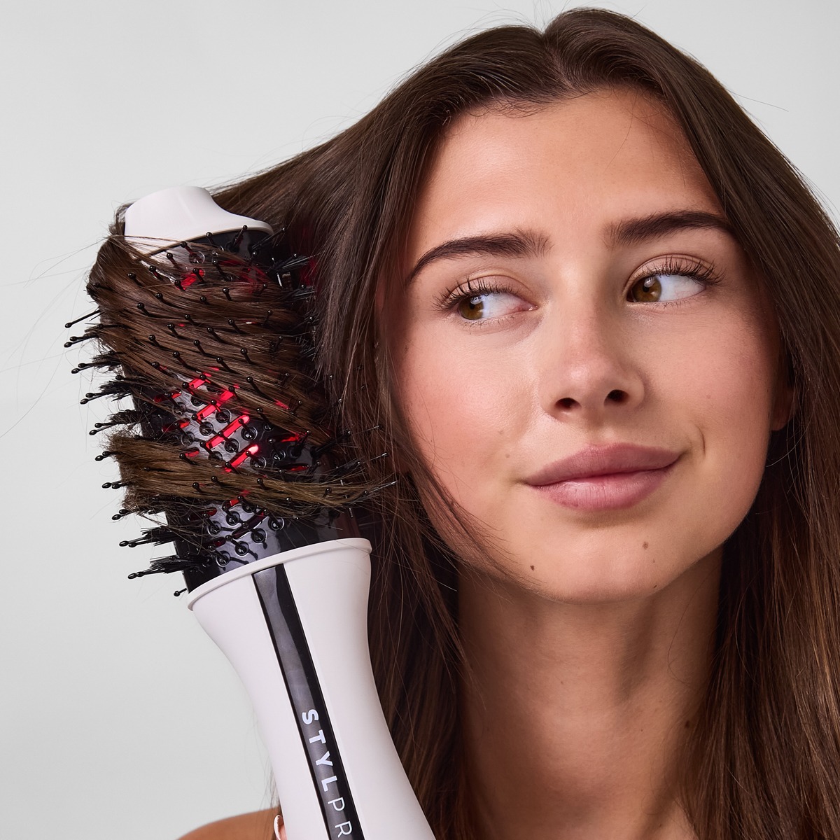 StylPro - Red & Infrared Blowout Brush - Image 3